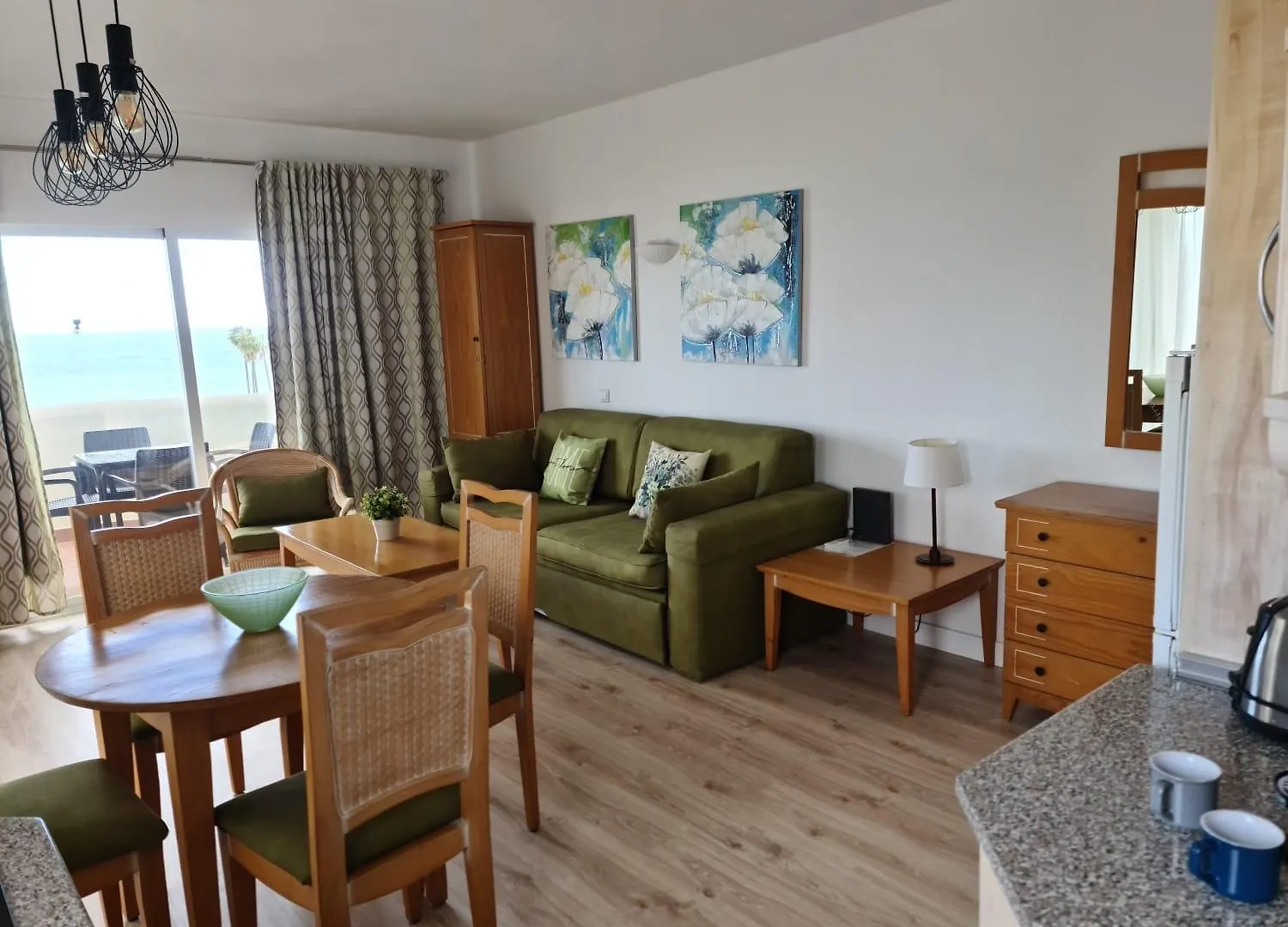 Benalbeach Sea Front location